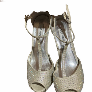 Steve madden rhinestone heels